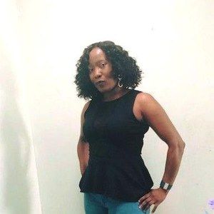 Meet your Posher, Yvette